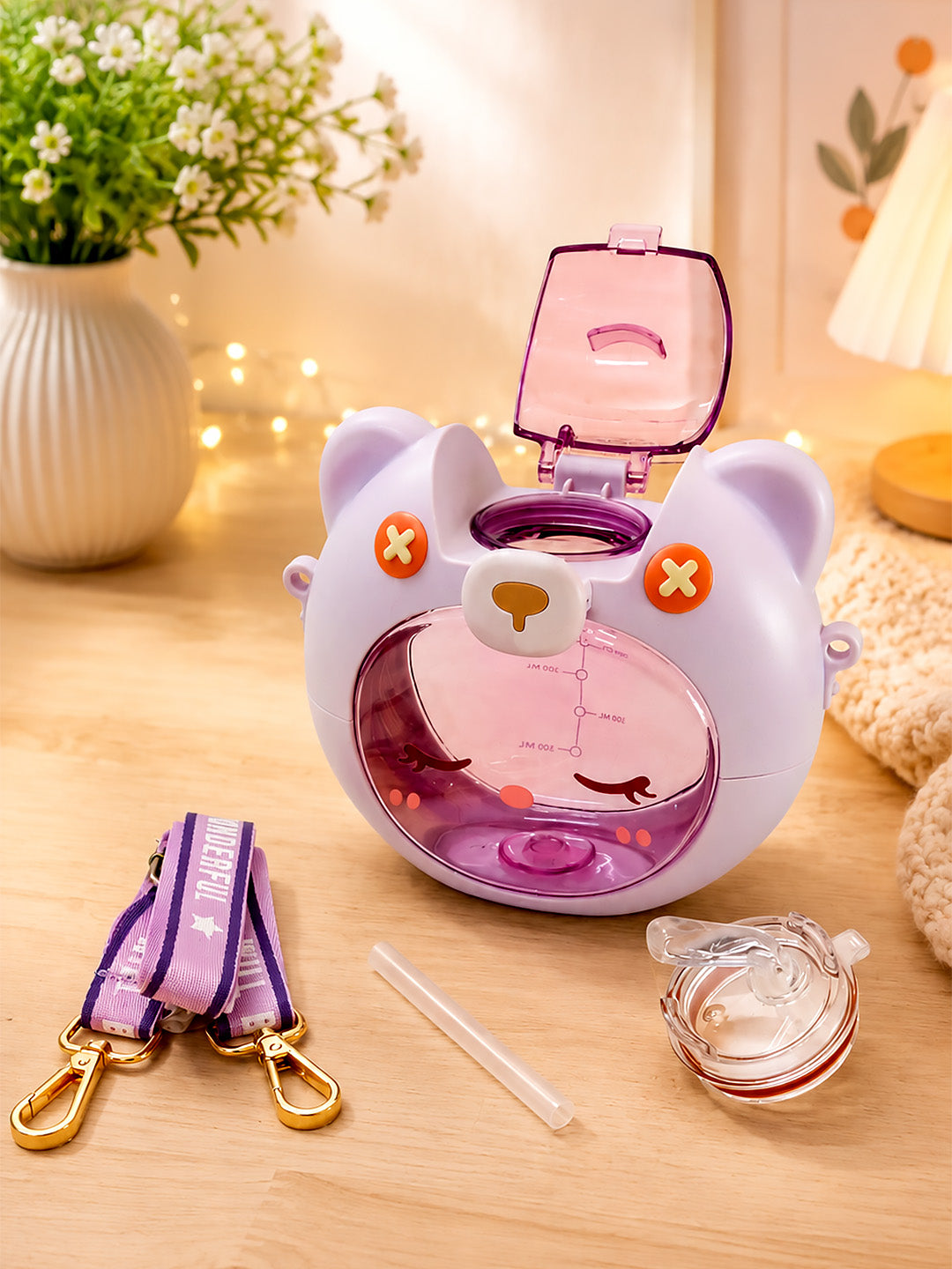 Cute Bear Kids Water Bottle — 630ml | Flip Lid, Straw & Crossbody Strap