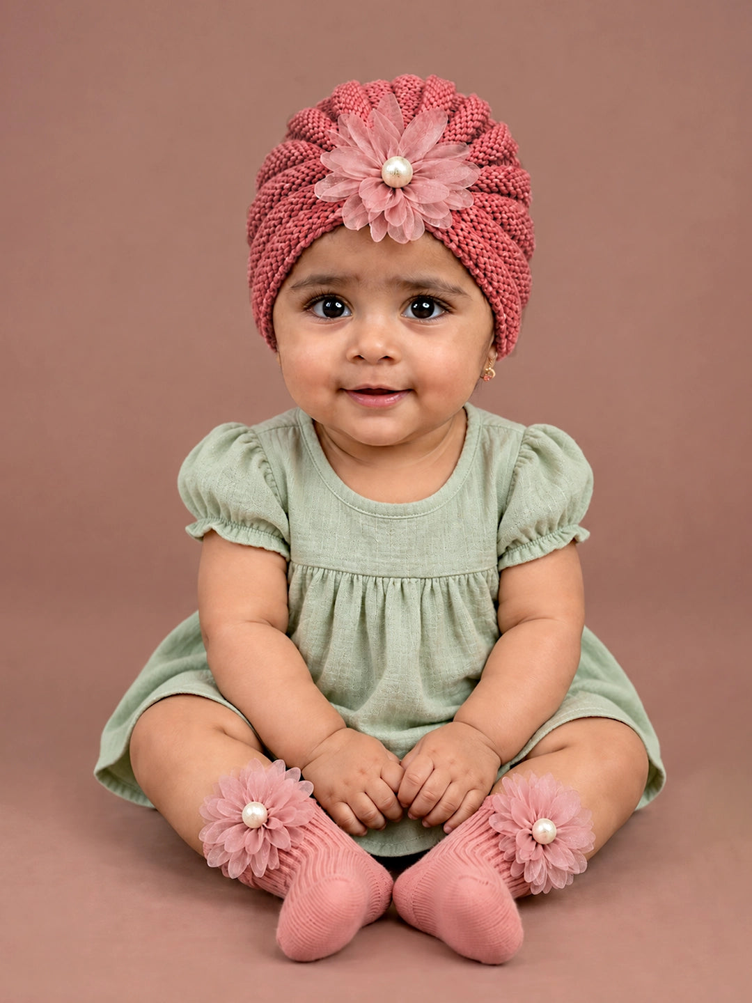 Cap & Booties Set — pending-1