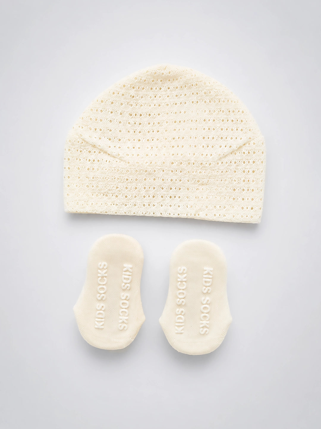Cream Daisy Turban Cap & Booties Gift Set | Soft & Breathable | Baby Girls
