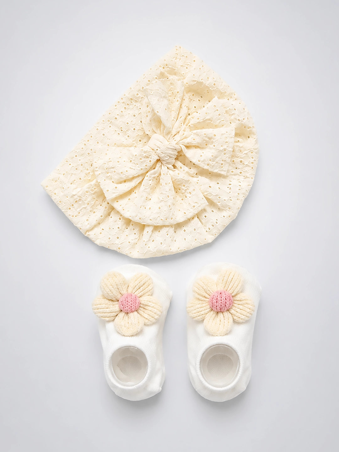 Cream Daisy Turban Cap & Booties Gift Set | Soft & Breathable | Baby Girls