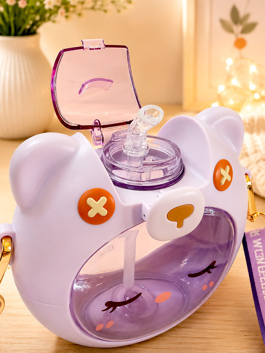 Cute Bear Kids Water Bottle — 630ml | Flip Lid, Straw & Crossbody Strap